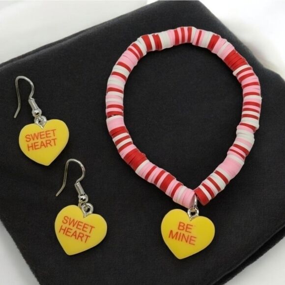 Candy Heart Yellow Charm Bracelet & Earring Set Valentine's Sweetheart Be Mine - Picture 1 of 2